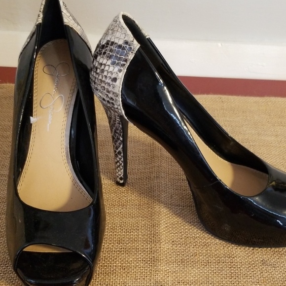 Jessica Simpson Open Toed Shoes - Picture 2 of 4